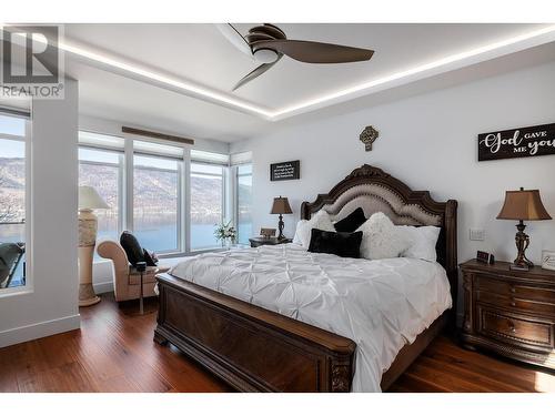 3338 Chocolate Lily Lane, Kelowna, BC - Indoor Photo Showing Bedroom