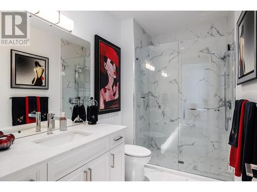 3338 Chocolate Lily Lane, Kelowna, BC - Indoor Photo Showing Bathroom