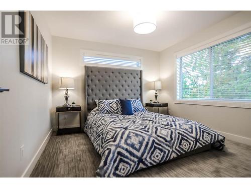 827 Fuller Avenue, Kelowna, BC - Indoor Photo Showing Bedroom
