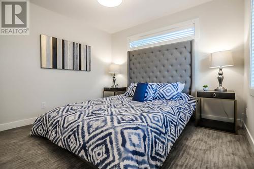 827 Fuller Avenue, Kelowna, BC - Indoor Photo Showing Bedroom