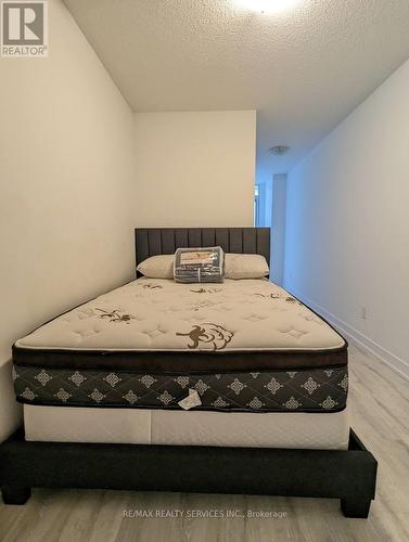 115 - 251 Manitoba Street, Toronto, ON - Indoor Photo Showing Bedroom