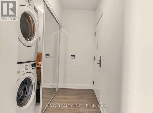 310 - 56 Annie Craig Drive, Toronto, ON - Indoor Photo Showing Laundry Room