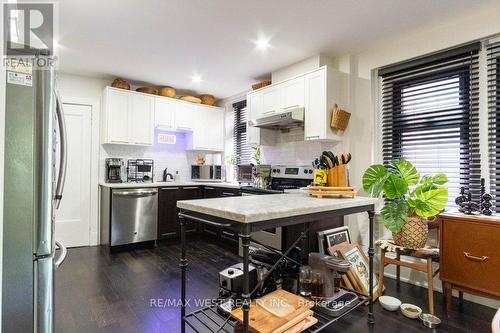 152 Dowling Avenue, Toronto, ON - Indoor Photo Showing Kitchen