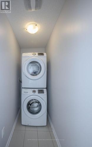 80 Pagebrook Crescent, Hamilton, ON - Indoor Photo Showing Laundry Room