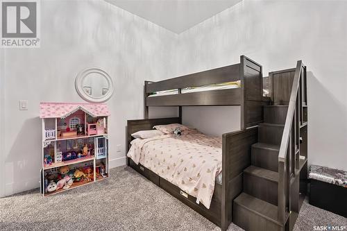 911 Hastings Crescent, Saskatoon, SK - Indoor Photo Showing Bedroom