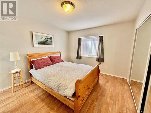 350 Hudson Street Nw Unit# 5, Salmon Arm, BC - Indoor Photo Showing Bedroom