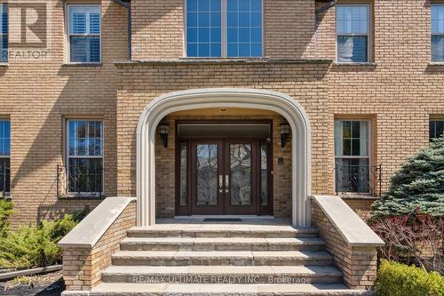 1 Versailles Court, Toronto (Banbury-Don Mills), ON - Outdoor With Facade