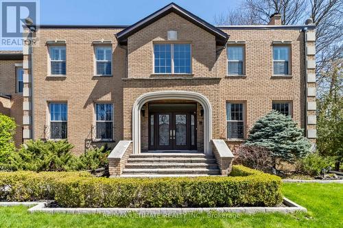 1 Versailles Court, Toronto, ON - Outdoor With Facade