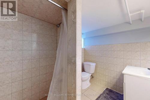 704 Dufferin Street, Toronto, ON - Indoor Photo Showing Bathroom