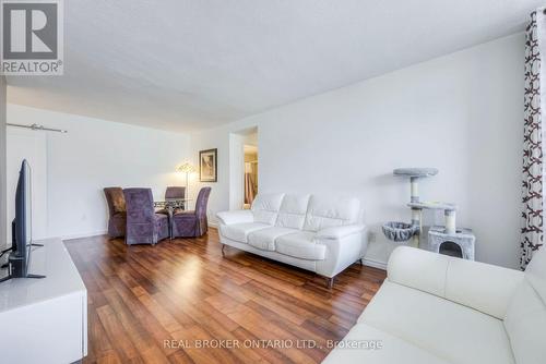1503 - 1350 York Mills Road, Toronto, ON - Indoor Photo Showing Living Room