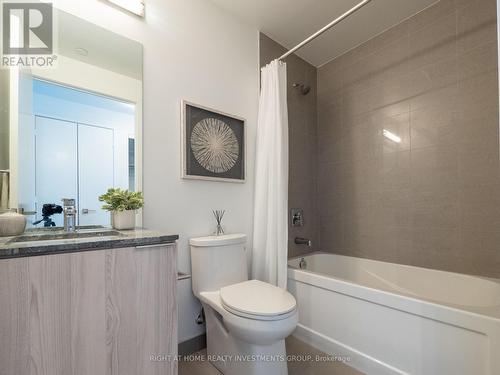 2109 - 30 Ordnance Street, Toronto, ON - Indoor Photo Showing Bathroom