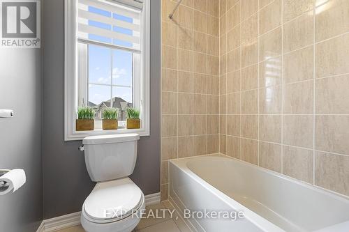 41 Dowling Road, New Tecumseth, ON - Indoor Photo Showing Bathroom