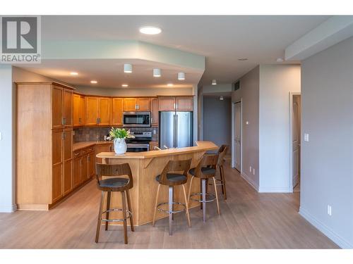 100 Lakeshore Drive Unit# 415, Penticton, BC - Indoor