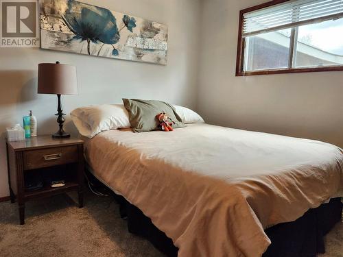 6595 Herry Road, Vernon, BC - Indoor Photo Showing Bedroom