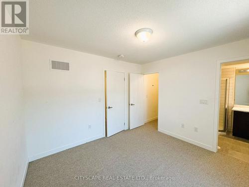 805 - 1525 Kingston Road, Pickering, ON - Indoor Photo Showing Other Room