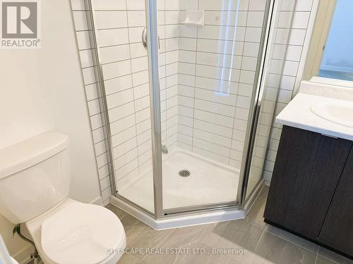 805 - 1525 Kingston Road, Pickering, ON - Indoor Photo Showing Bathroom