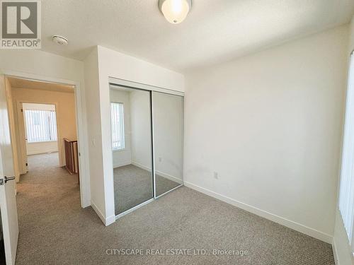 805 - 1525 Kingston Road, Pickering, ON - Indoor Photo Showing Other Room