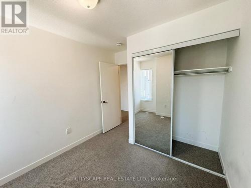 805 - 1525 Kingston Road, Pickering, ON - Indoor Photo Showing Other Room