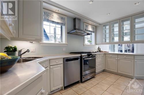 10 Cobalt Avenue, Ottawa, ON - Indoor Photo Showing Kitchen With Double Sink