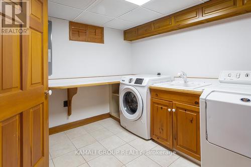 2 - 36 Oakridge Avenue, St. Catharines, ON - Indoor Photo Showing Laundry Room