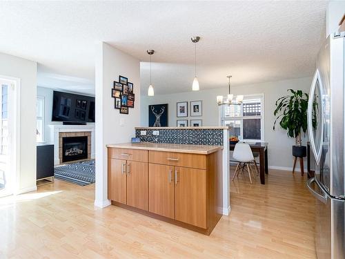 813 Gannet Crt, Langford, BC - Indoor With Fireplace