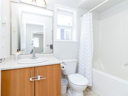 813 Gannet Crt, Langford, BC - Indoor Photo Showing Bathroom