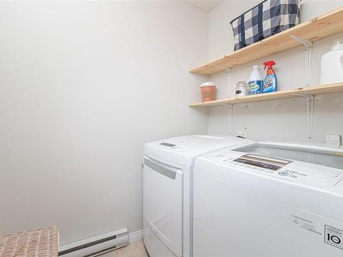 813 Gannet Crt, Langford, BC - Indoor Photo Showing Laundry Room