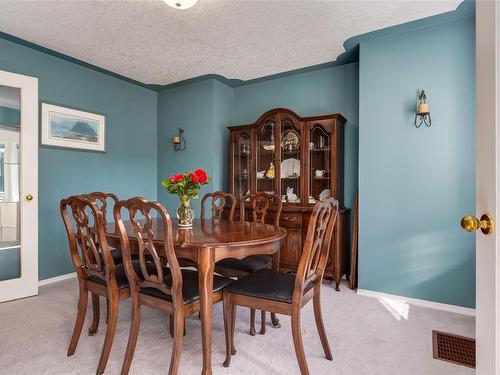 5955 Devon Pl, Nanaimo, BC - Indoor Photo Showing Dining Room