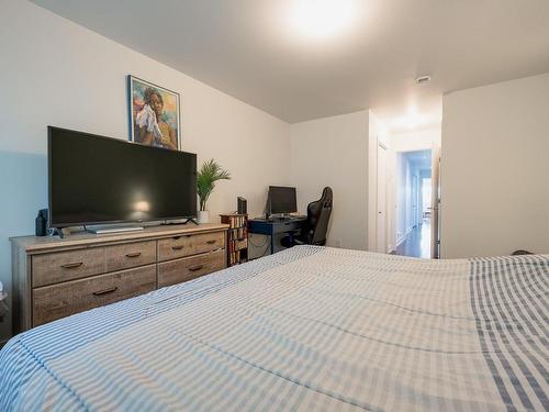 Master bedroom - 101-7940 Rue Chabot, Montréal (Villeray/Saint-Michel/Parc-Extension), QC - Indoor Photo Showing Bedroom