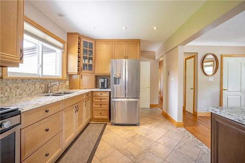 11 Glengarry Road, St. Catharines, ON - Indoor Photo Showing Kitchen With Stainless Steel Kitchen With Double Sink