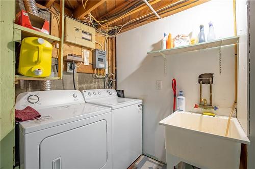 11 Glengarry Road, St. Catharines, ON - Indoor Photo Showing Laundry Room