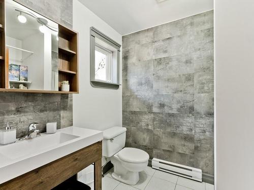 Salle de bains - 621 Rue Des Muguets, Coaticook, QC - Indoor Photo Showing Bathroom
