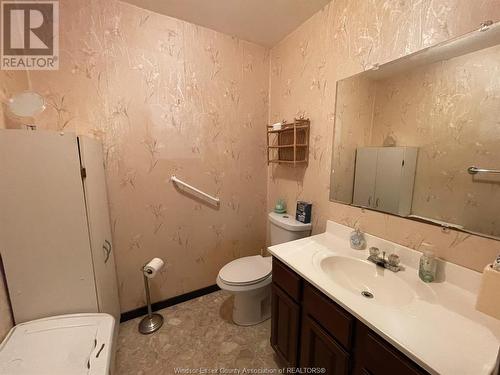 4140 7Th Concession, Windsor, ON - Indoor Photo Showing Bathroom