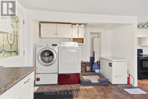 377 Sand Lake Road, Rideau Lakes, ON - Indoor Photo Showing Laundry Room