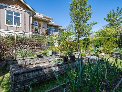 209-7088 West Saanich Rd, Central Saanich, BC - Outdoor With Balcony