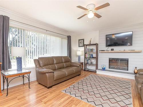 10348 Arbay Close, Sidney, BC - Indoor Photo Showing Living Room With Fireplace