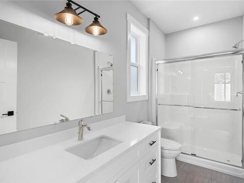 3909 Cedar St, Port Alberni, BC - Indoor Photo Showing Bathroom