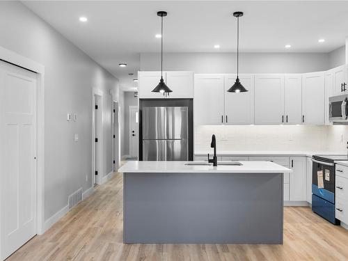 3909 Cedar St, Port Alberni, BC - Indoor Photo Showing Kitchen With Upgraded Kitchen