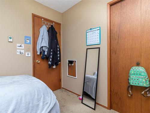 1654 Tasco Close, Saanich, BC - Indoor Photo Showing Bedroom