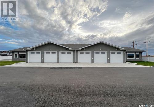 9 2330 Morsky Drive, Estevan, SK - Outdoor