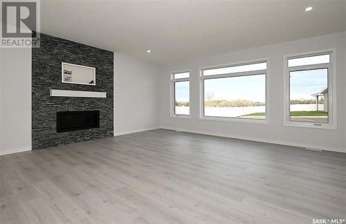 9 2330 Morsky Drive, Estevan, SK - Indoor With Fireplace