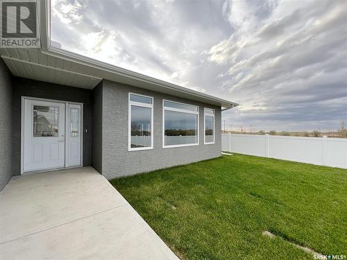 9 2330 Morsky Drive, Estevan, SK - Outdoor