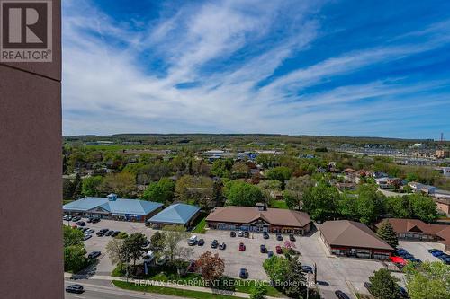 1610 - 975 Warwick Court, Burlington, ON - Outdoor With View