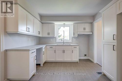 6 Leger Avenue, St. Thomas, ON - Indoor Photo Showing Kitchen