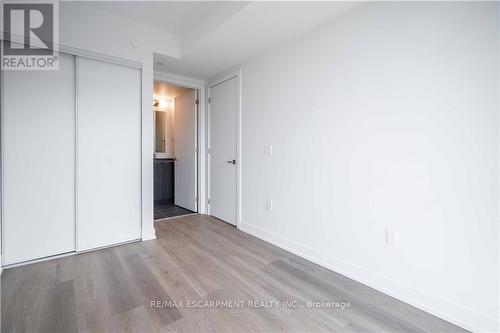 908 - 1 Jarvis Street, Hamilton, ON - Indoor Photo Showing Other Room