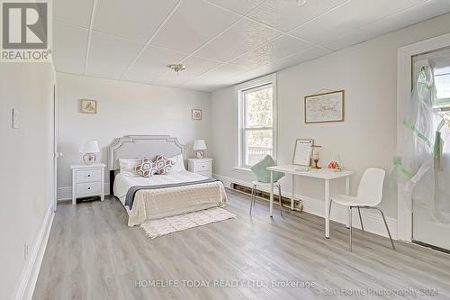 204 Park Street N, Peterborough, ON - Indoor Photo Showing Bedroom