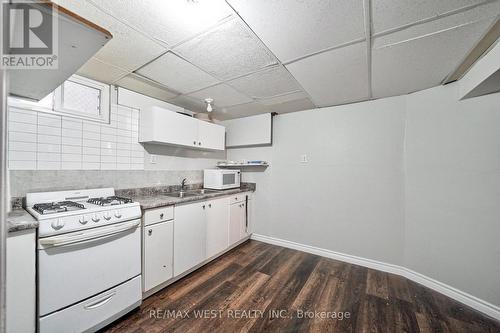 25 Cumming Street, St. Catharines, ON - Indoor Photo Showing Kitchen With Double Sink
