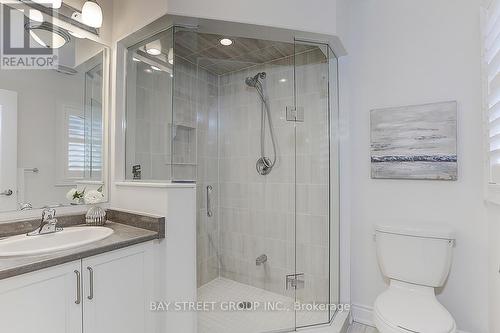 3 Robert Baldwin Boulevard, East Gwillimbury, ON - Indoor Photo Showing Bathroom