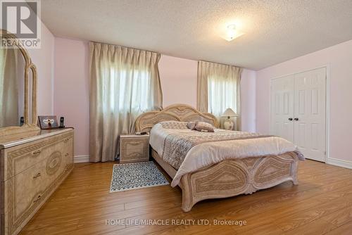 4867 Rathkeale Road, Mississauga, ON - Indoor Photo Showing Bedroom