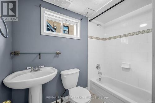 107 Lomar Drive, Toronto, ON - Indoor Photo Showing Bathroom